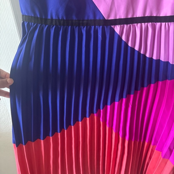 Trulli Women’s Pleated Dress Sleeveless Pink Color block Size 4 - Picture 3 of 8